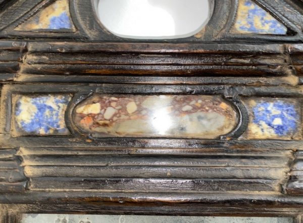 Antica cornice a tempietto ebanizzata con inserti in marmo del XVII secolo - 007