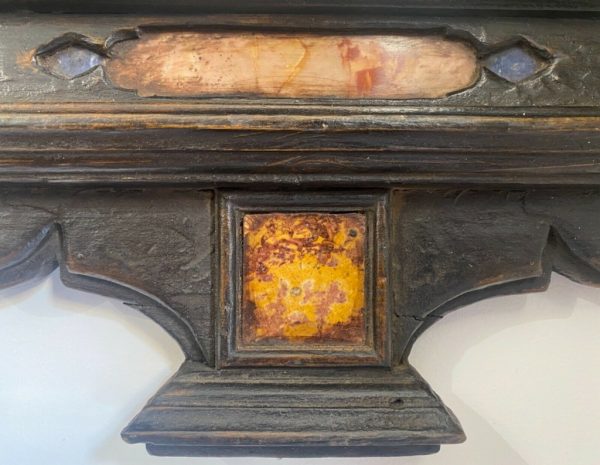 Antica cornice a tempietto ebanizzata con inserti in marmo del XVII secolo
