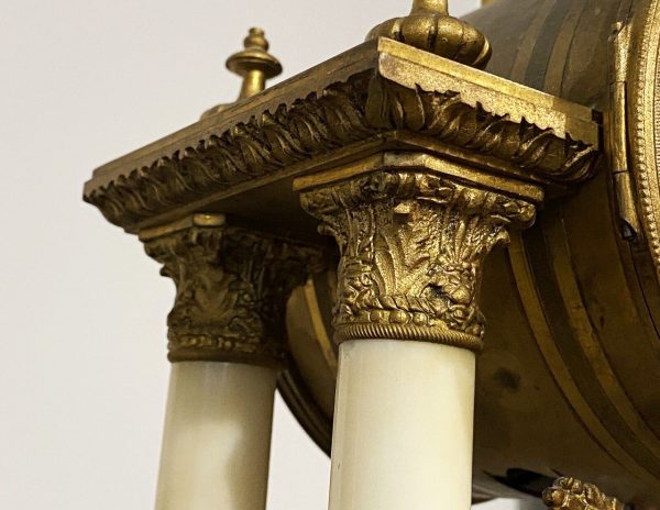 Antico orologio a pendolo in bronzo dorato e marmo del XIX secolo ‘800 - 004
