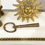 Antico orologio a pendolo in bronzo dorato e marmo del XIX secolo ‘800 – 009