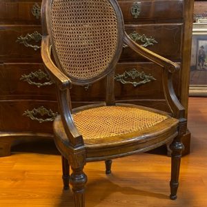 Antica poltrona in stile Luigi XVI noce del ‘700 - Foto laterale