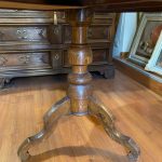 Antico tavolo sorrentino lastronato ed intarsiato dell‘800 (XIX secolo) – Particolare delle gambe