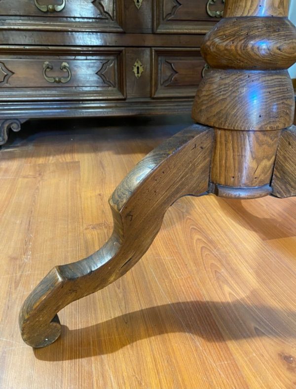 Antico tavolo sorrentino lastronato ed intarsiato dell‘800 (XIX secolo) - Particolare delle gambe