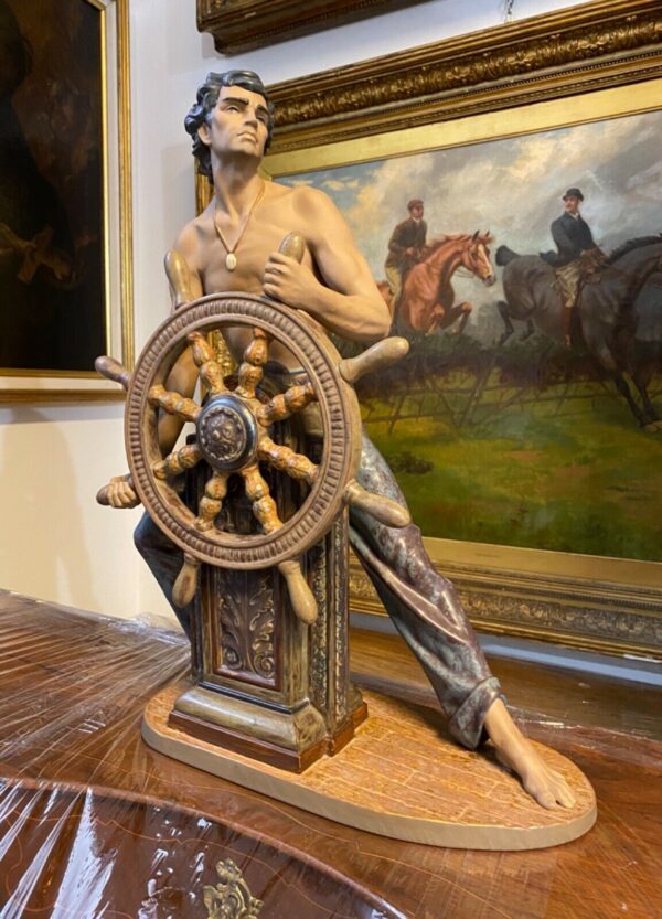 Statua Lladró di porcellana raffigurante un marinaio