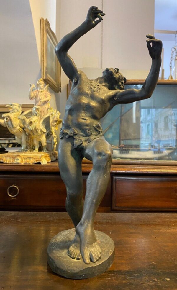 Statua in bronzo di Augusto Rivalta - Fauno danzante - Vista anteriore