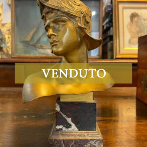 Scultura in bronzo dorato di Emmanuel Hannaux- centurione romano con elmo - Fronte