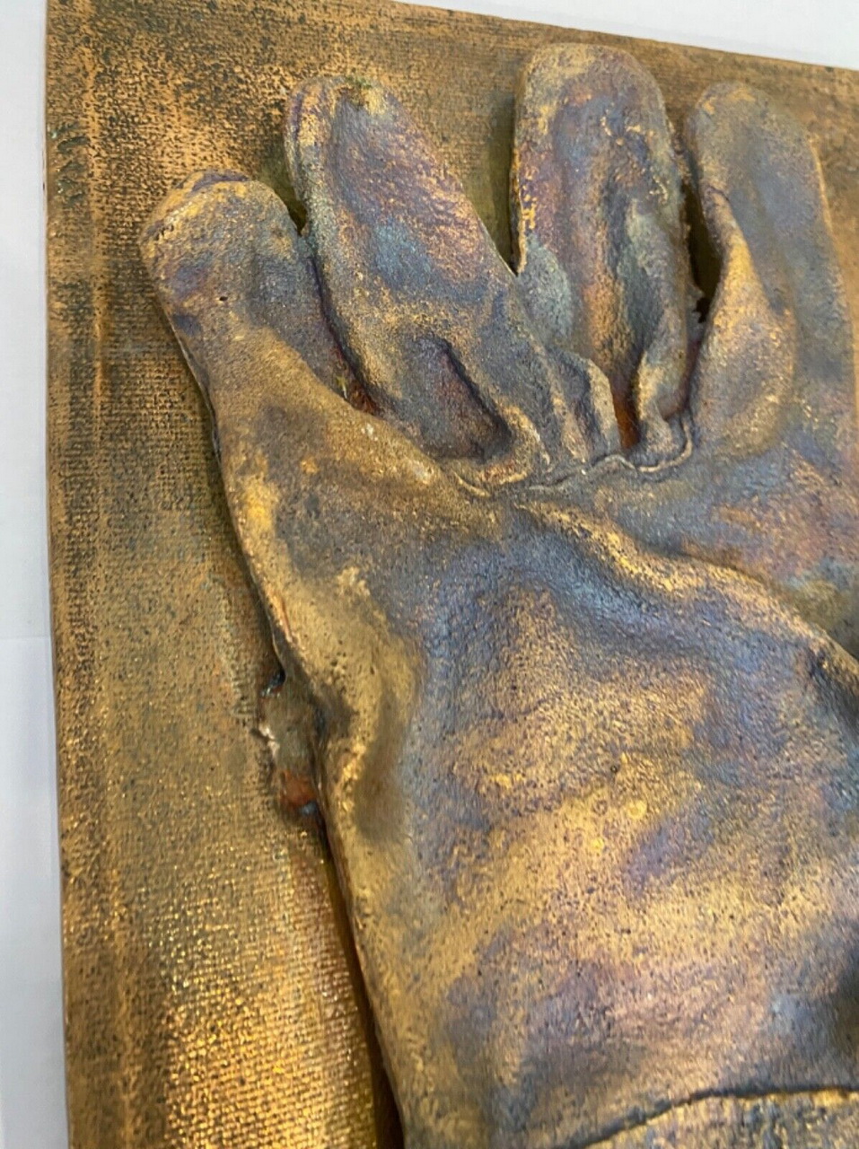Scultura in bronzo di Claudio Costa – Crisalide – 005 – Dettaglio