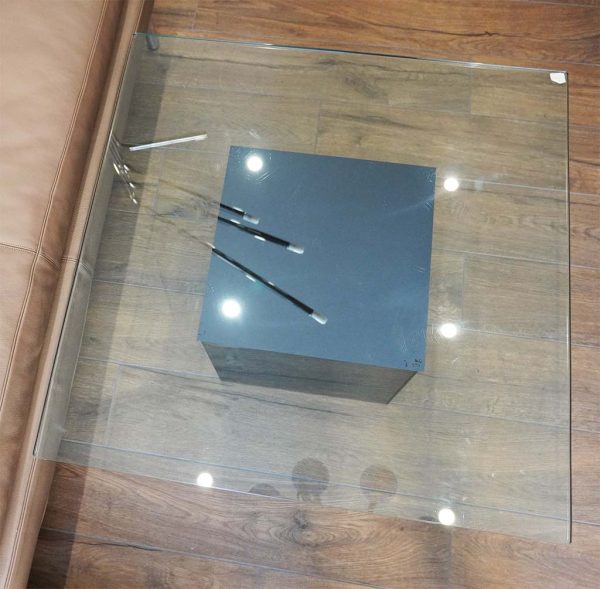 Tavolino basso “Bloc” di Acerbis, designer Nanda Vigo, 1970 - Immagine da sopra