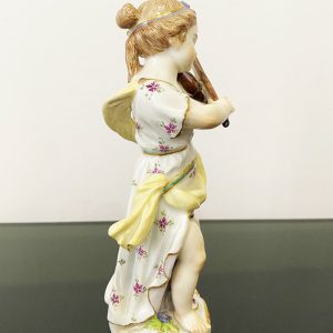 Statuina Meissen, XX secolo: fanciulla con violino - Immagine da un lato