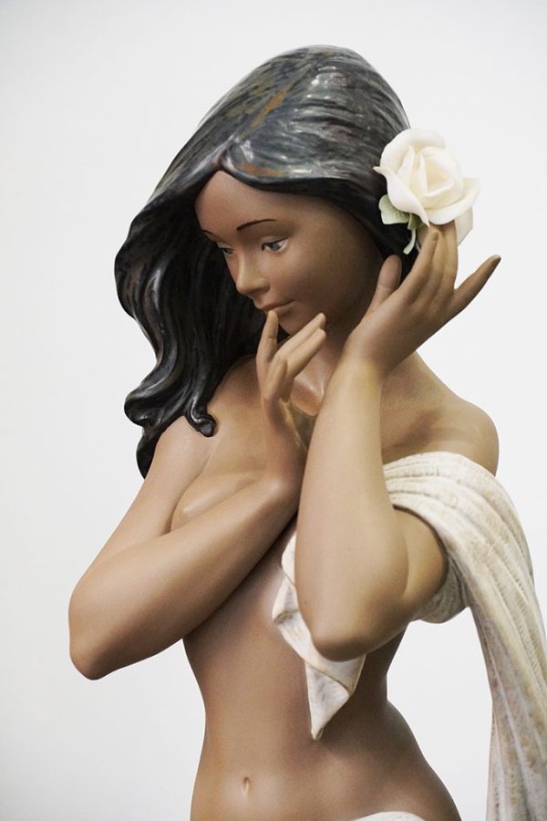 Lladrò: statua in gres, figurina di donna al chiaro di luna, edizione limitata - Dettaglio