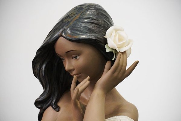 Lladrò: statua in gres, figurina di donna al chiaro di luna, edizione limitata - Dettaglio del volto