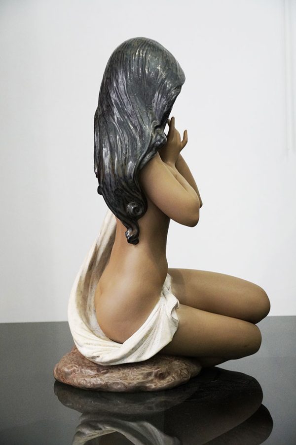 Lladrò: statua in gres, figurina di donna al chiaro di luna, edizione limitata - Vista laterale