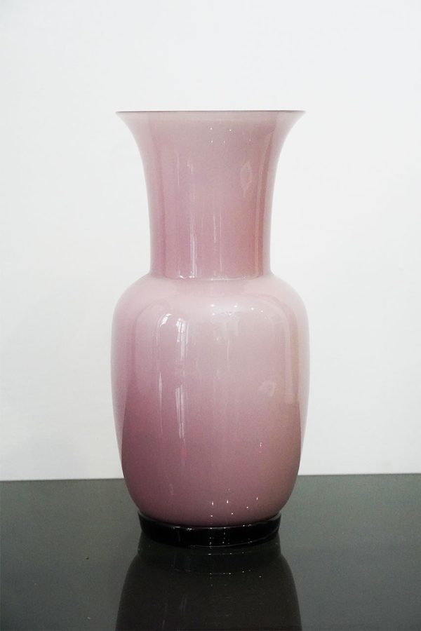 Vaso Venini in vetro color cipria, 1985 - Immagine principale