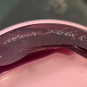 Vaso Venini in vetro color cipria, 1985 - marchio della manifattura inciso sulla base