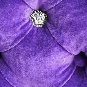 Poltrona Versace - Dettaglio dell'impuntura dello schienale