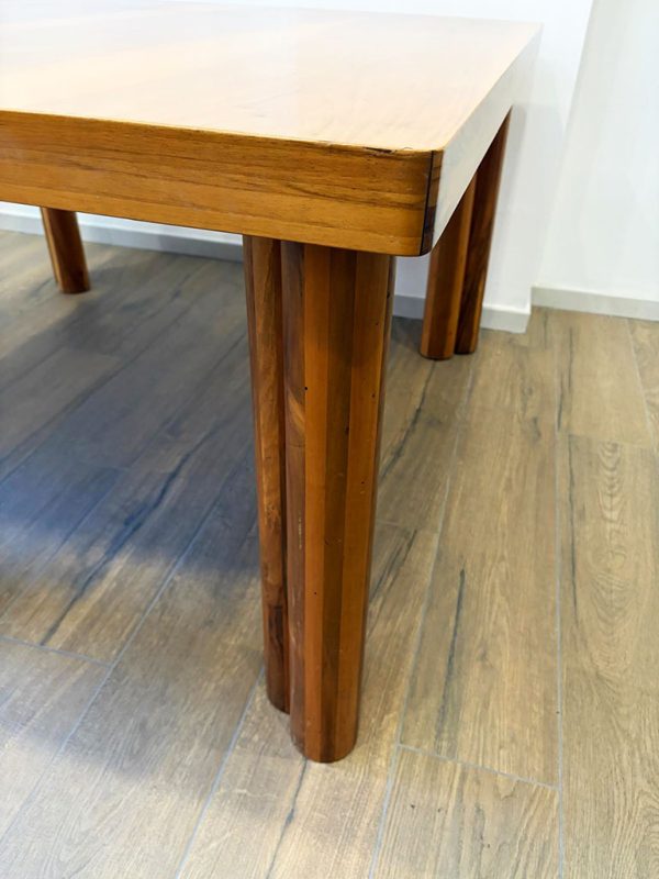 Tavolo di design “Scuderia” di Carlo Scarpa per Bernini, 1977 - Particolare della gamba