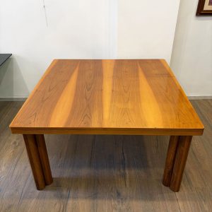 Tavolo di design “Scuderia” di Carlo Scarpa per Bernini, 1977 - Immagine dall'alto