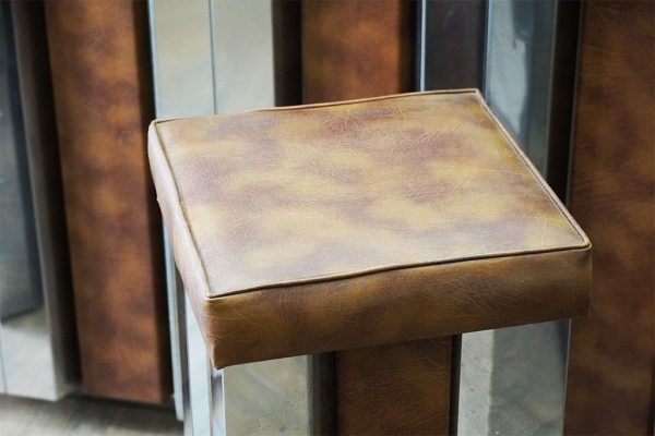 Set bar anni '70, designer Willy Rizzo - Sgabello