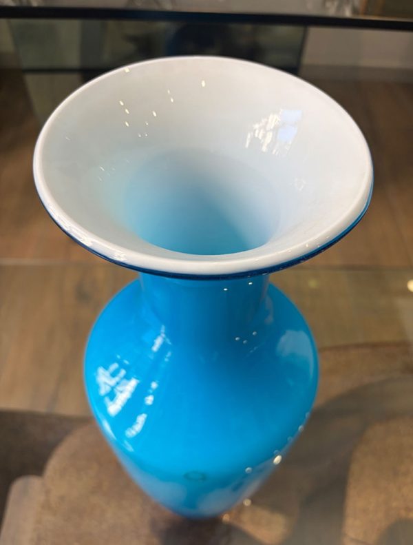 Venini, vaso “Opalino” 1985 colore azzurro - Immagine dall'alto