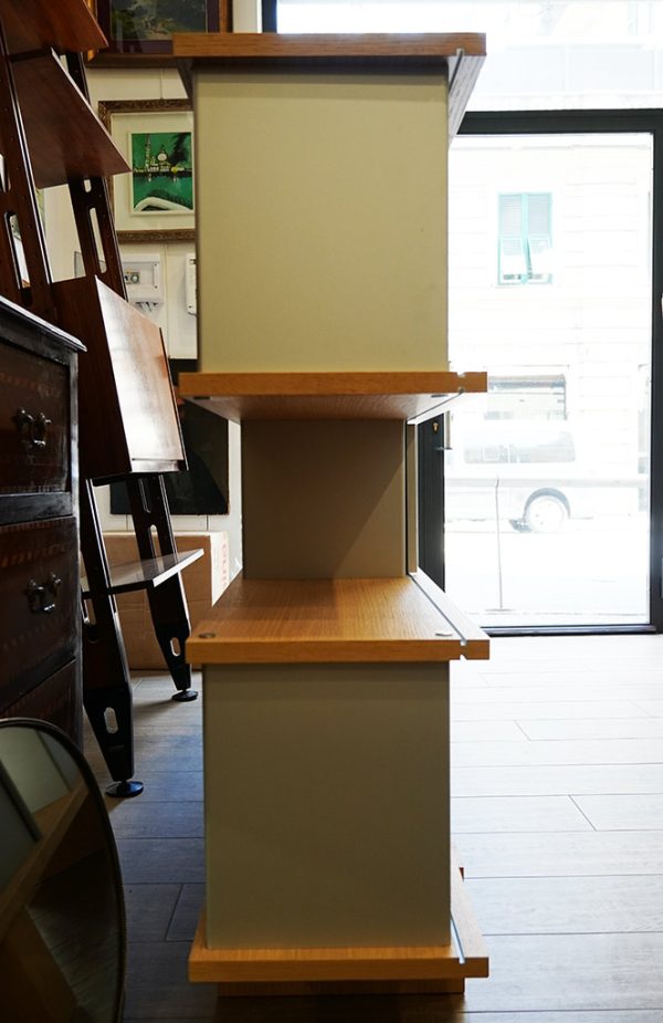 Libreria Nuage, designer Charlotte Perriand per Cassina - Particolare